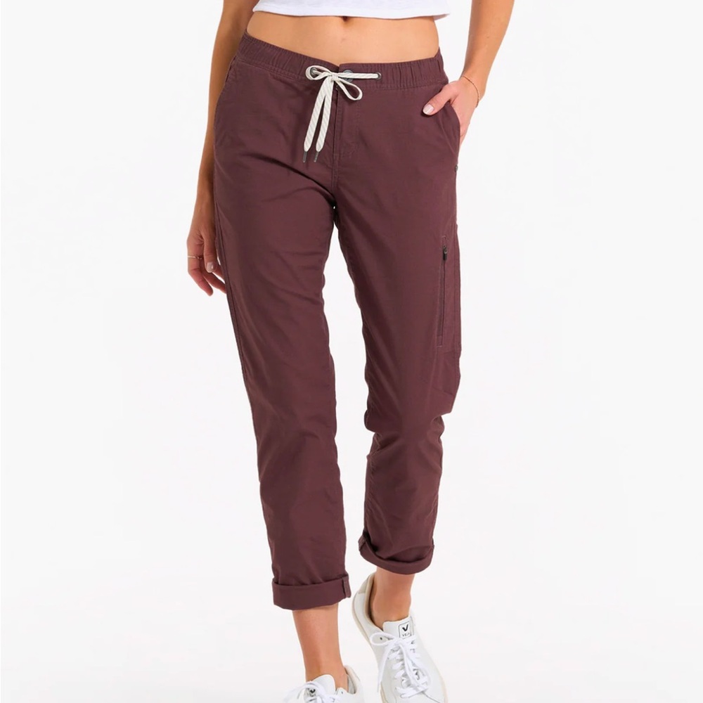 VUORI NEW WITH TAGS- Womens Ripstop Pant in Chestnut